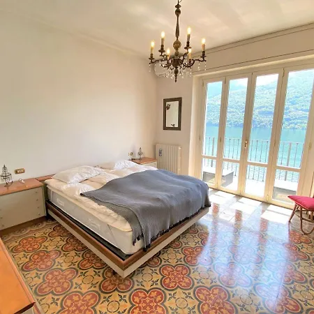 Large 200 M2 Fantastic View On