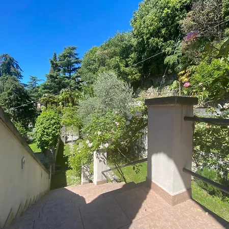 Large 200 M2 Fantastic View On Carate Urio